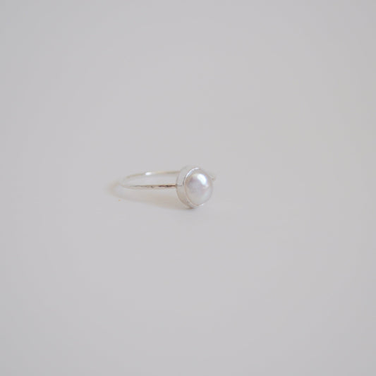 Dainty Pearl Ring